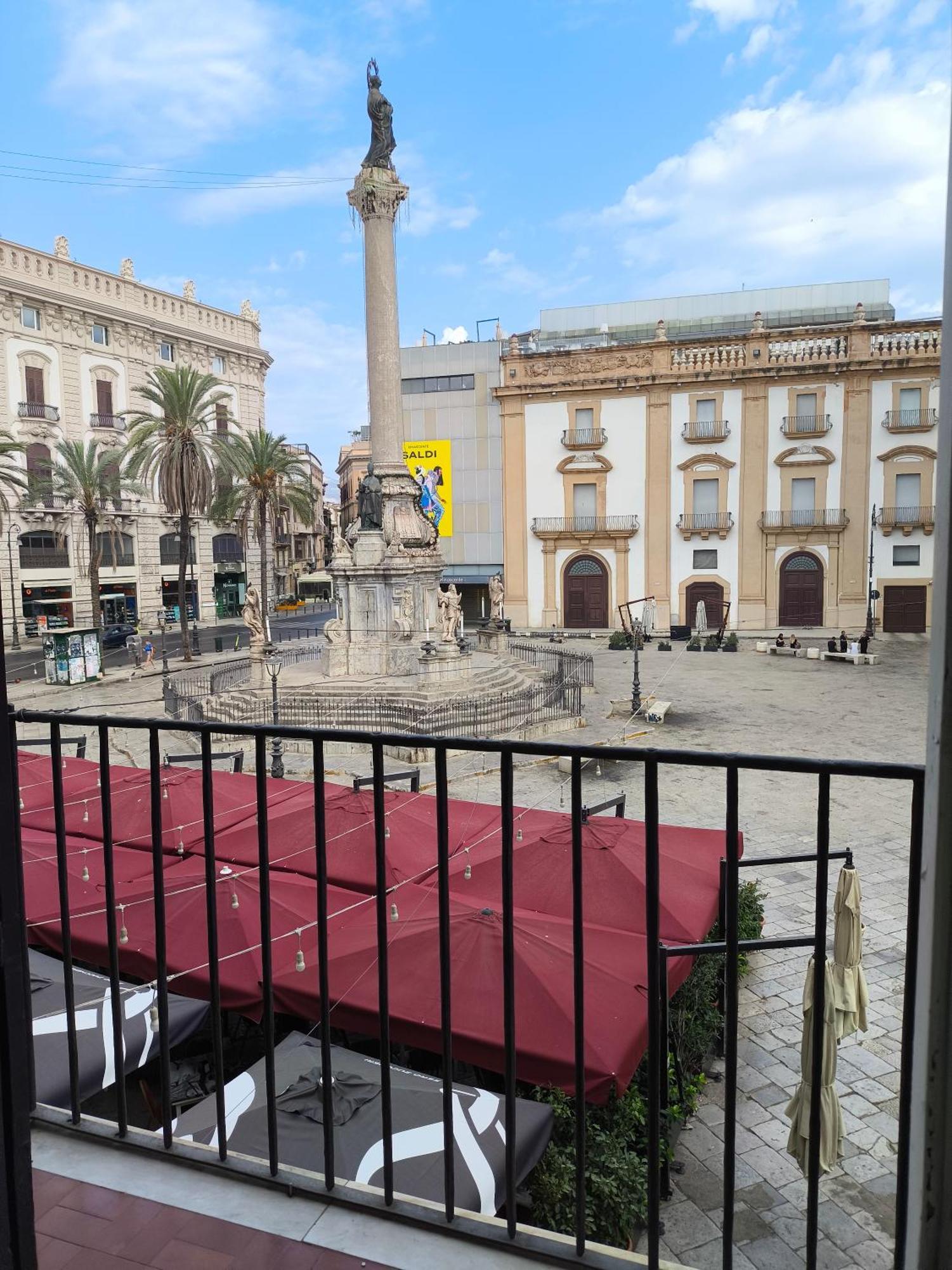 I Balconi Di San Domenico Apartment ปาแลร์โม ภายนอก รูปภาพ