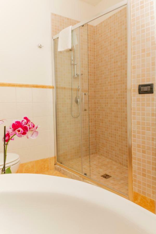 I Balconi Di San Domenico Apartment ปาแลร์โม ภายนอก รูปภาพ