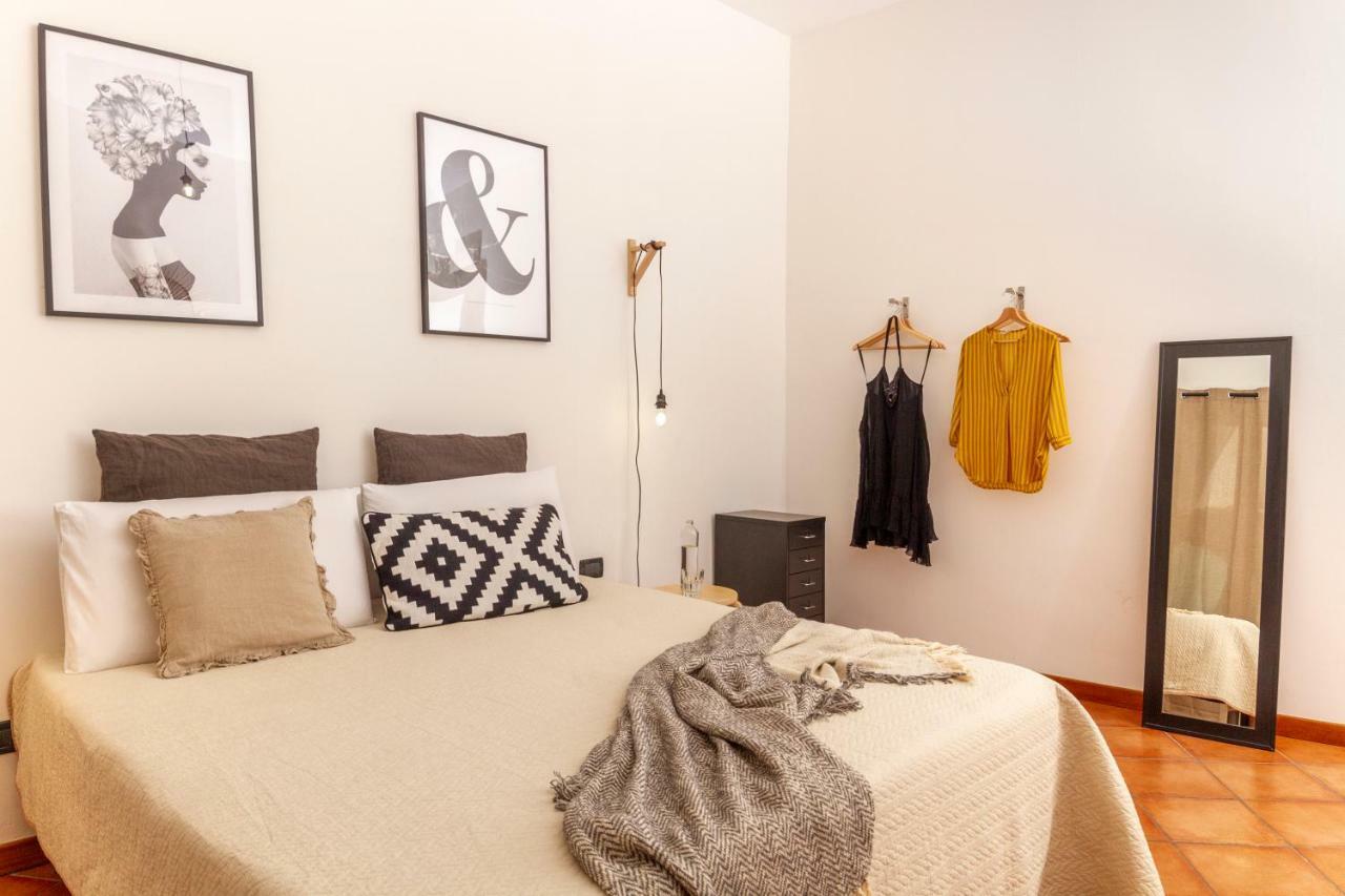 I Balconi Di San Domenico Apartment ปาแลร์โม ภายนอก รูปภาพ